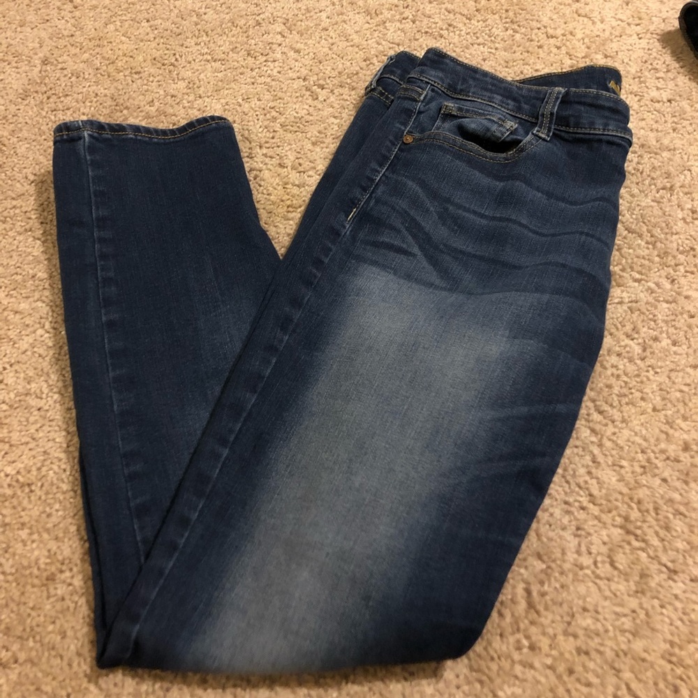 Arizona dark blue jeans NO HOLES